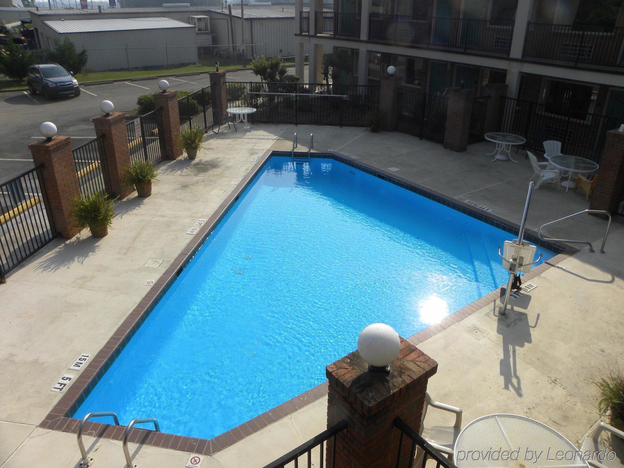 Red Roof Inn & Suites Scottsboro Eksteriør bilde